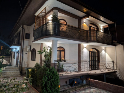 Casa superba de vanzare | Parc Bazilescu