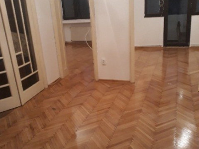 Apartament 4 camere - Universitate - Bulevardul Carol I