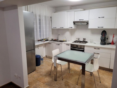 Apartament cu 3 camere Piata Romana-Dorobanti