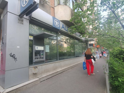 Spatiu comercial 157 mp, parter, stradal, centrala, zona Crangasi