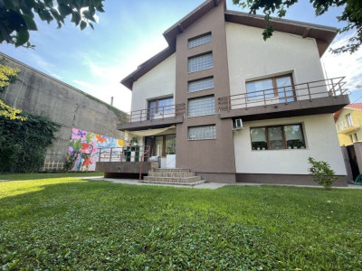 Casă de vanzare. Tip Duplex,curte libera 200mp,sector 3 zona Vitan