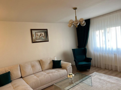 Apartament 3 camere,  2 bai, balcon, centrala proprie, mobiler nou, mall Vitan